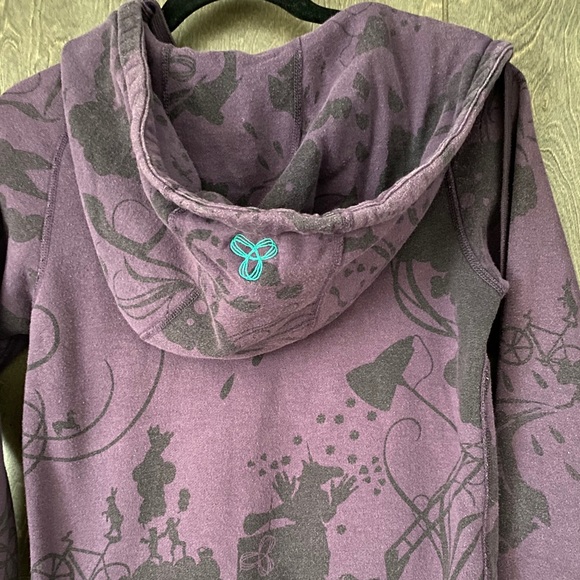 TNA zip up hoodie - Picture 4 of 6